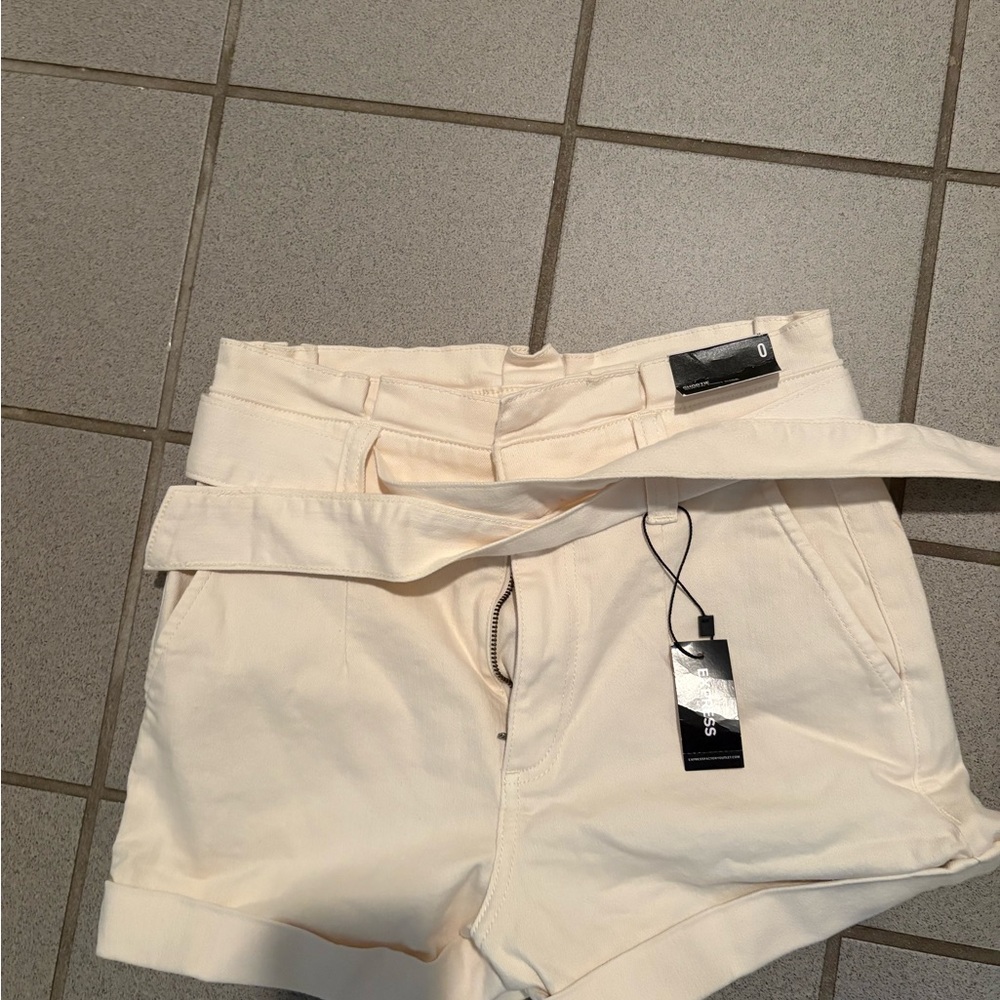 Women's high waisted Cream Shorts-  new with tags